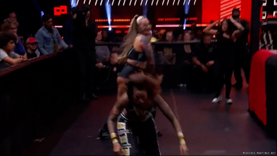mercedesroh20230928_00_00_55_25_Still305.jpg