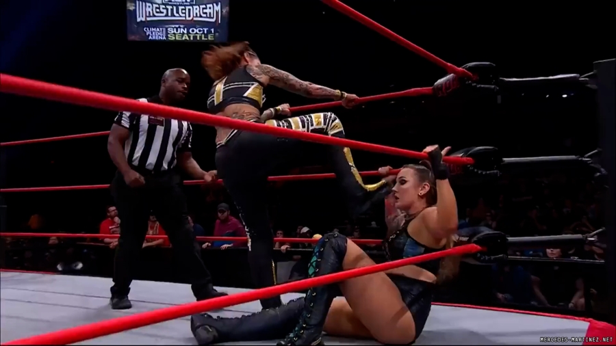 mercedesroh20230928_00_01_36_00_Still499.jpg