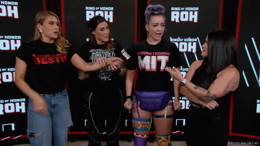mercedesroh20231012_00_00_06_05_Still036.jpg