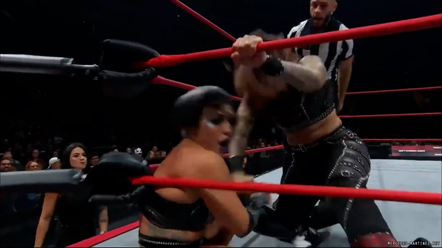 mercedesroh20231012_00_01_14_15_Still425.jpg