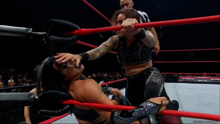 mercedesroh20231012_00_01_15_05_Still429.jpg