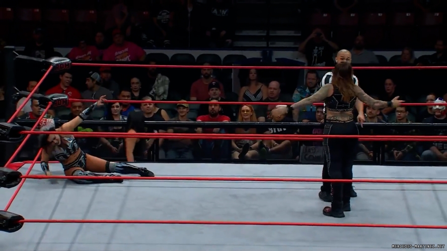 mercedesroh20231012_00_01_16_25_Still439.jpg