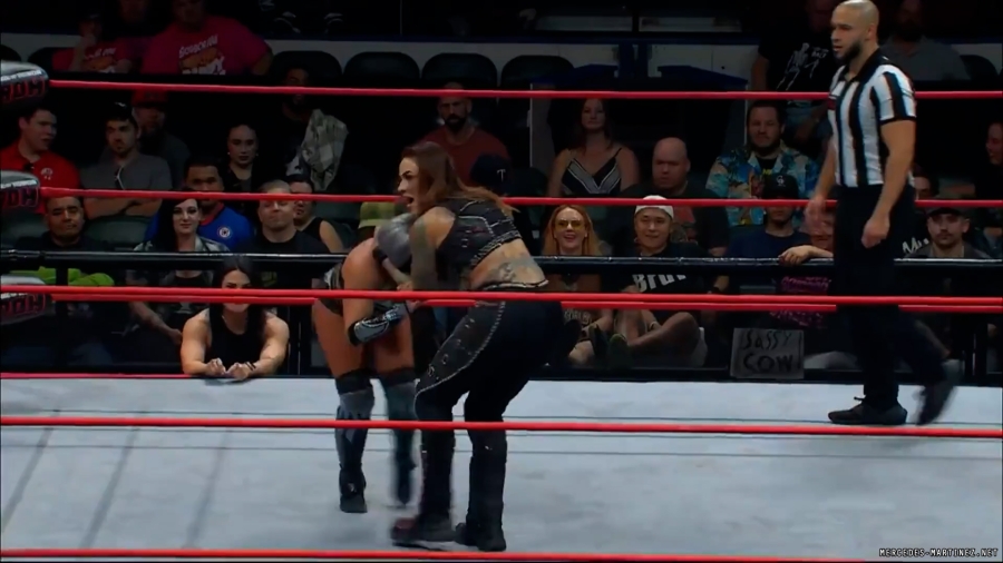 mercedesroh20231012_00_01_25_00_Still487.jpg