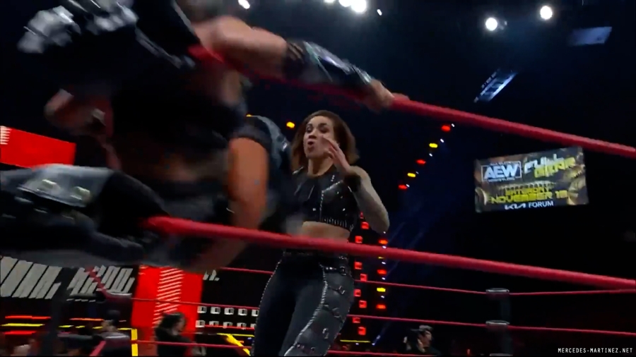 mercedesroh20231012_00_01_30_00_Still517.jpg