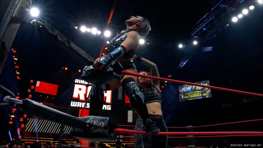 mercedesroh20231012_00_02_18_15_Still781.jpg