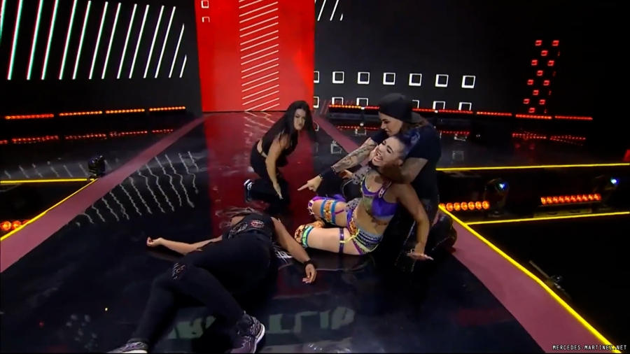 mercedesroh20231012_00_02_49_15_Still959.jpg