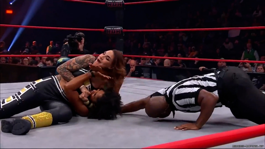 mercedesroh20231019_00_00_31_00_Still172.jpg
