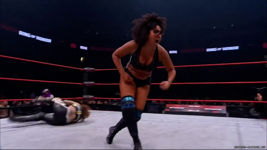 mercedesroh20231019_00_01_49_00_Still638.jpg