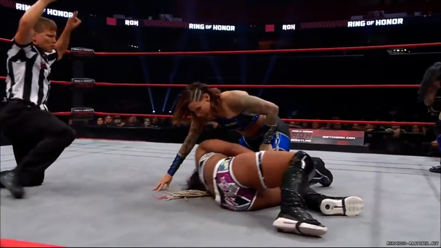 mercedesroh20231026_00_01_09_29_Still224.jpg