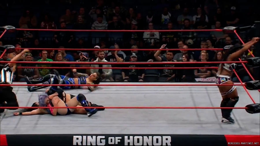 mercedesroh20231026_00_03_11_00_Still800.jpg