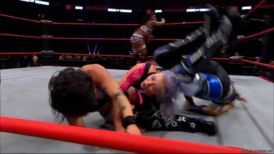 mercedesroh20231026_00_03_12_00_Still806.jpg