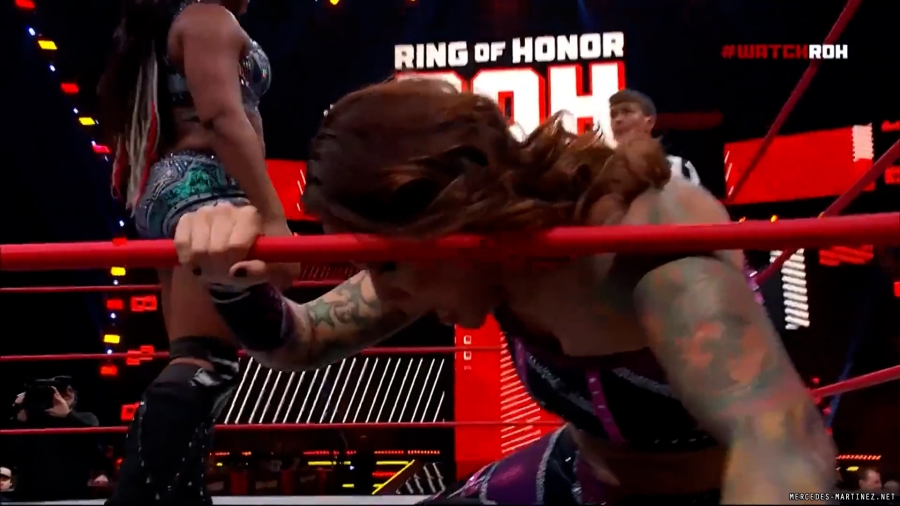 mercedesroh20231102_00_00_58_15_Still160.jpg