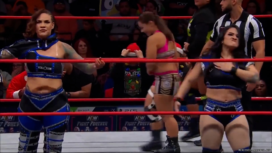 mercedesroh20240104_00_00_13_01_Still075.jpg