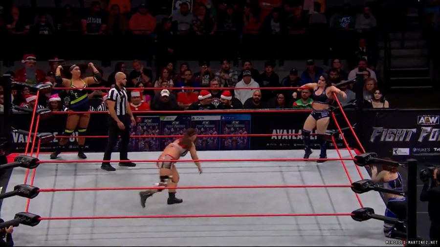 mercedesroh20240104_00_00_47_10_Still148.jpg