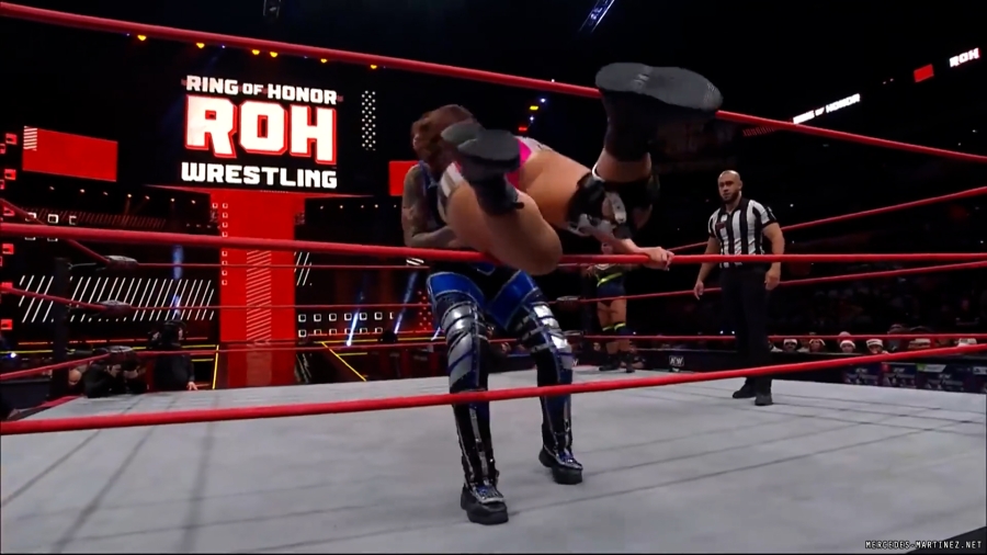 mercedesroh20240104_00_00_56_00_Still185.jpg
