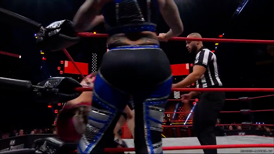 mercedesroh20240104_00_01_12_10_Still273.jpg