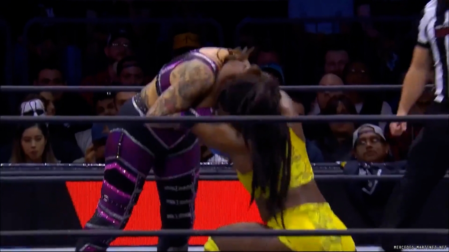 mercedesroh20240215_00_00_32_05_Still178.jpg