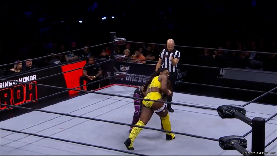 mercedesroh20240215_00_00_37_05_Still208.jpg