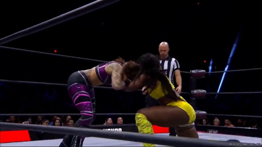 mercedesroh20240215_00_00_52_05_Still298.jpg