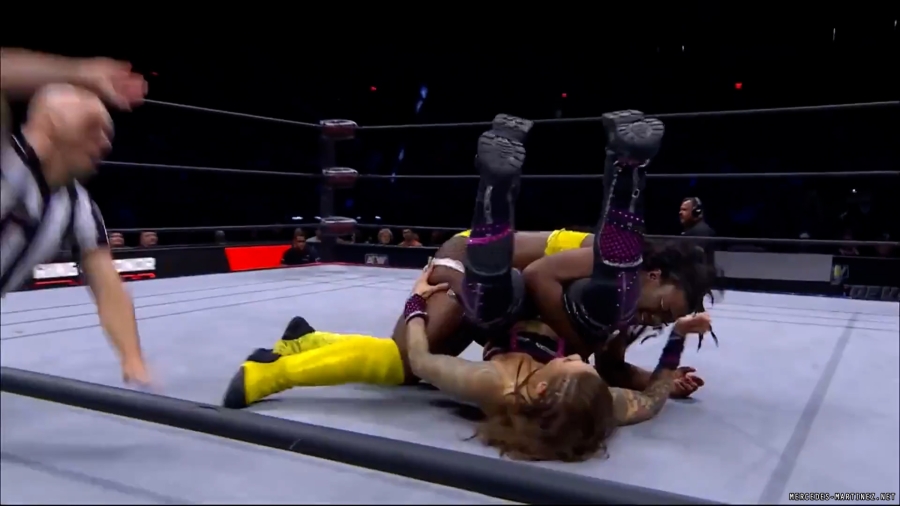 mercedesroh20240215_00_02_11_00_Still763.jpg
