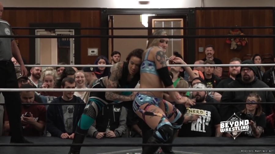 mercedesmatch20191114_Still301.jpg