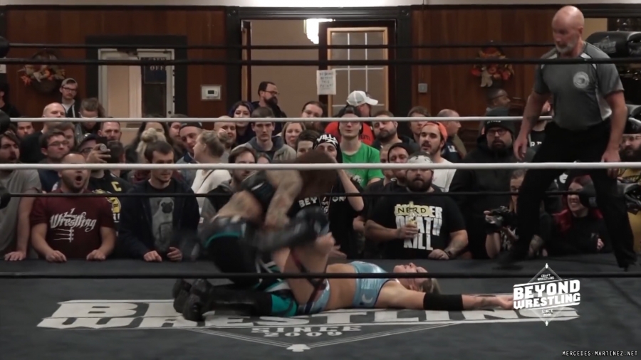 mercedesmatch20191114_Still691.jpg
