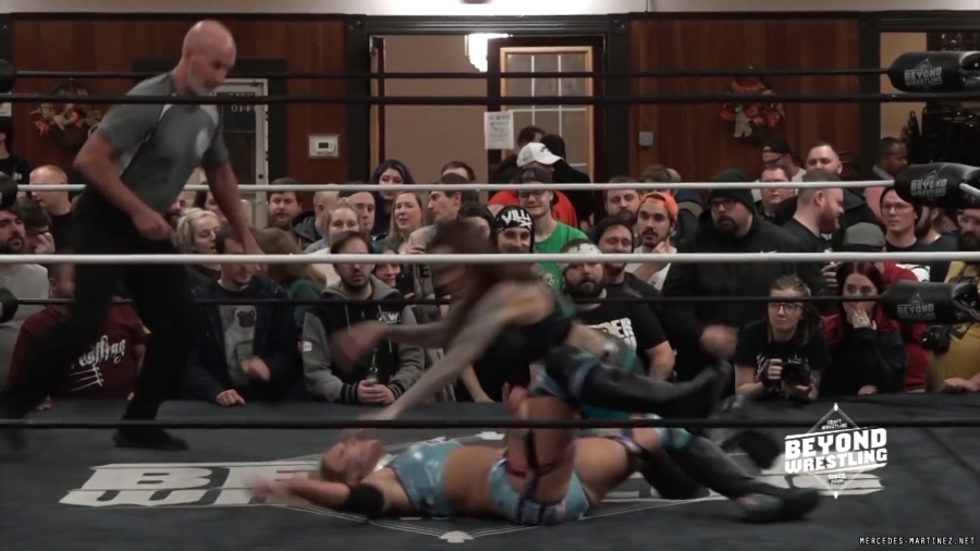mercedesmatch20191114_Still832.jpg