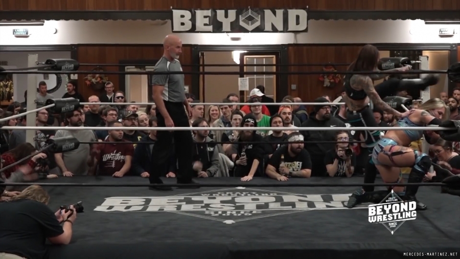 mercedesmatch20191114_Still896.jpg