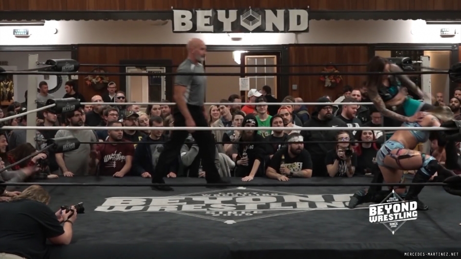 mercedesmatch20191114_Still897.jpg