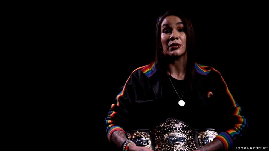 mercedesroh20220719_00_00_57_15_Still055.jpg