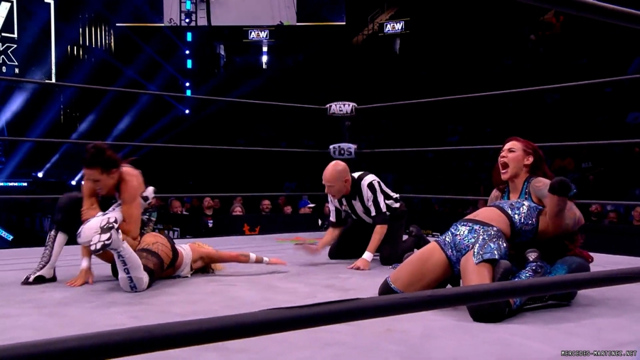 mercedesroh20220719_00_01_26_15_Still104.jpg