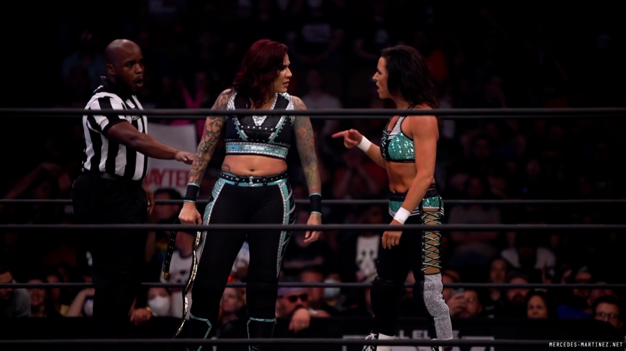 mercedesroh20220719_00_01_47_00_Still122.jpg