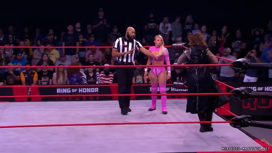 mercedesroh20230525_00_00_32_15_Still062.jpg