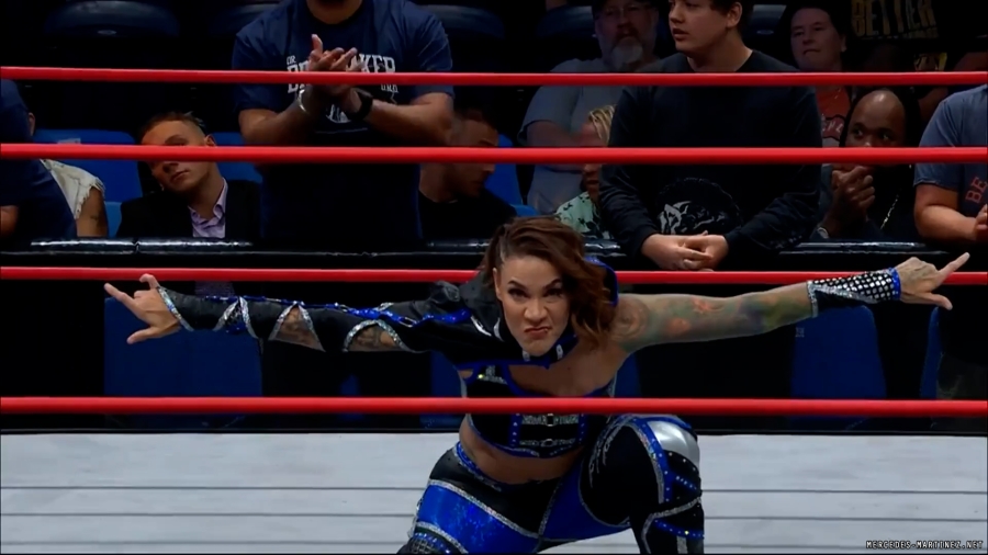 mercedesroh20230921_00_00_12_00_Still063.jpg