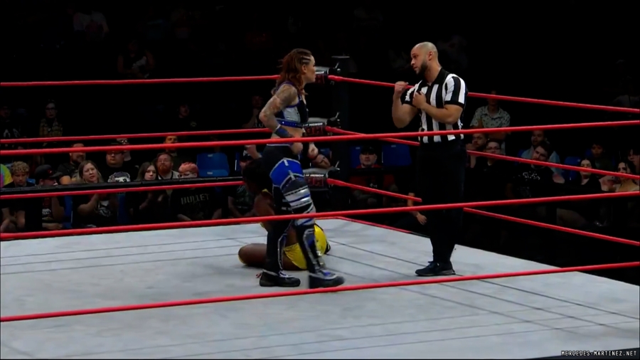 mercedesroh20230921_00_01_19_00_Still427.jpg