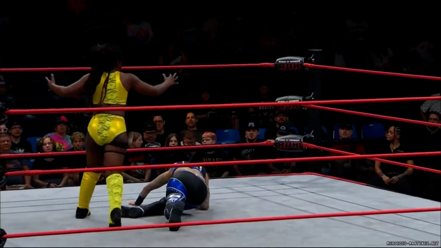 mercedesroh20230921_00_01_35_00_Still512.jpg
