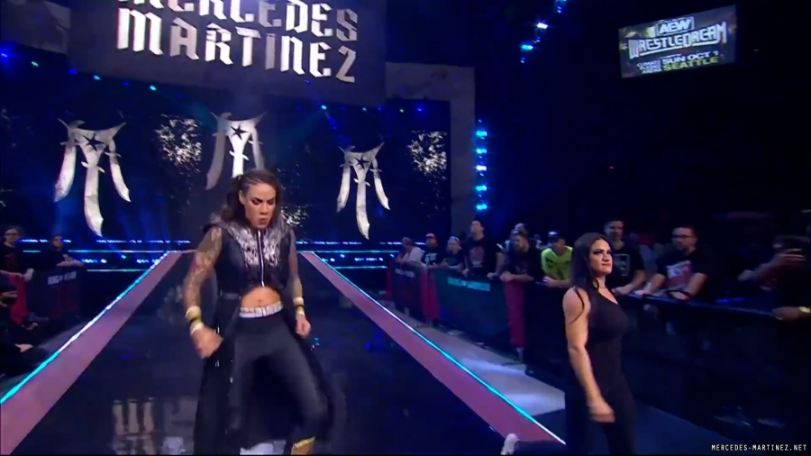 mercedesroh20230928_00_00_26_10_Still153.jpg