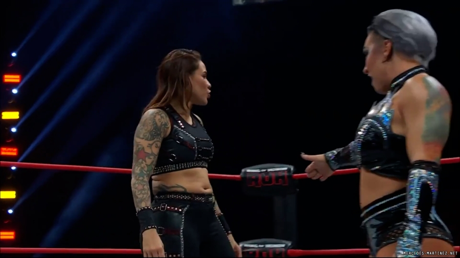 mercedesroh20231012_00_00_33_00_Still186.jpg