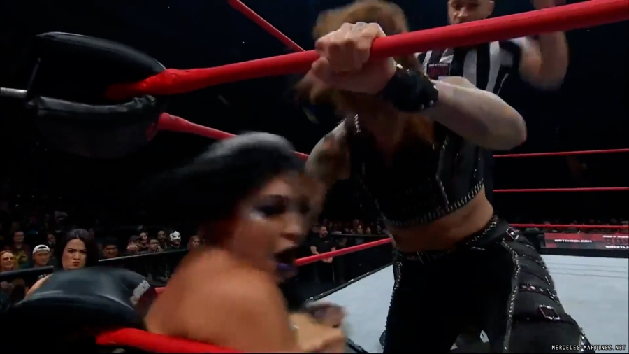 mercedesroh20231012_00_01_14_25_Still427.jpg