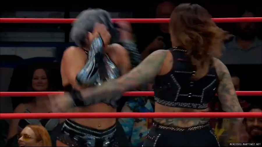 mercedesroh20231012_00_01_23_00_Still476.jpg
