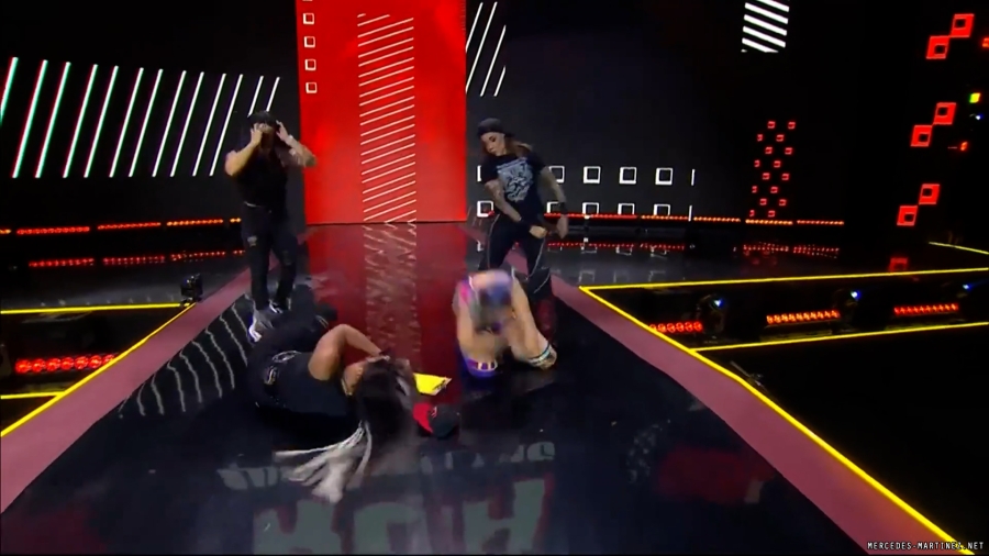 mercedesroh20231012_00_02_46_10_Still940.jpg