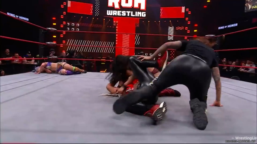 mercedesroh20231019_00_04_34_00_Still1096.jpg