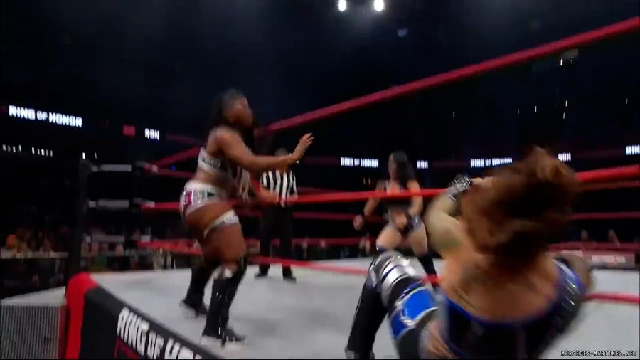 mercedesroh20231026_00_01_03_24_Still192.jpg