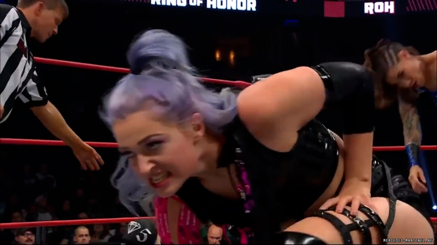 mercedesroh20231026_00_01_36_15_Still372.jpg