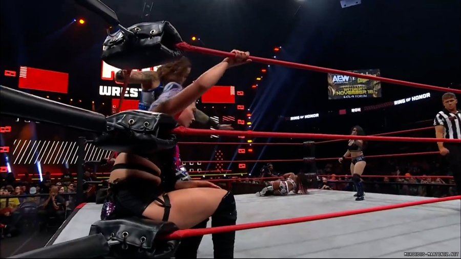 mercedesroh20231026_00_02_01_00_Still506.jpg