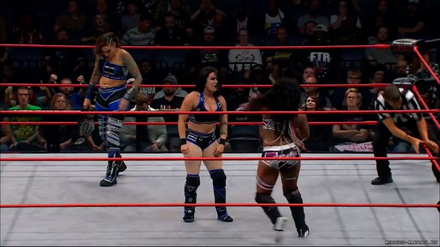 mercedesroh20231026_00_03_49_15_Still929.jpg